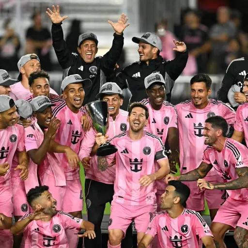 El trofeo de campeón de conferencia es un logro interno de la MLS. ,MLS