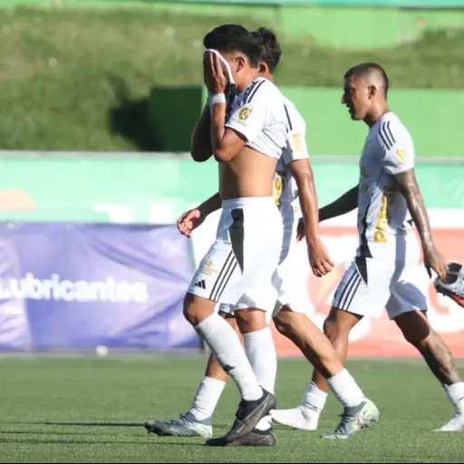 Comunicaciones tocó fondo: el peor torneo en 76 años de historia - Alex Meoño