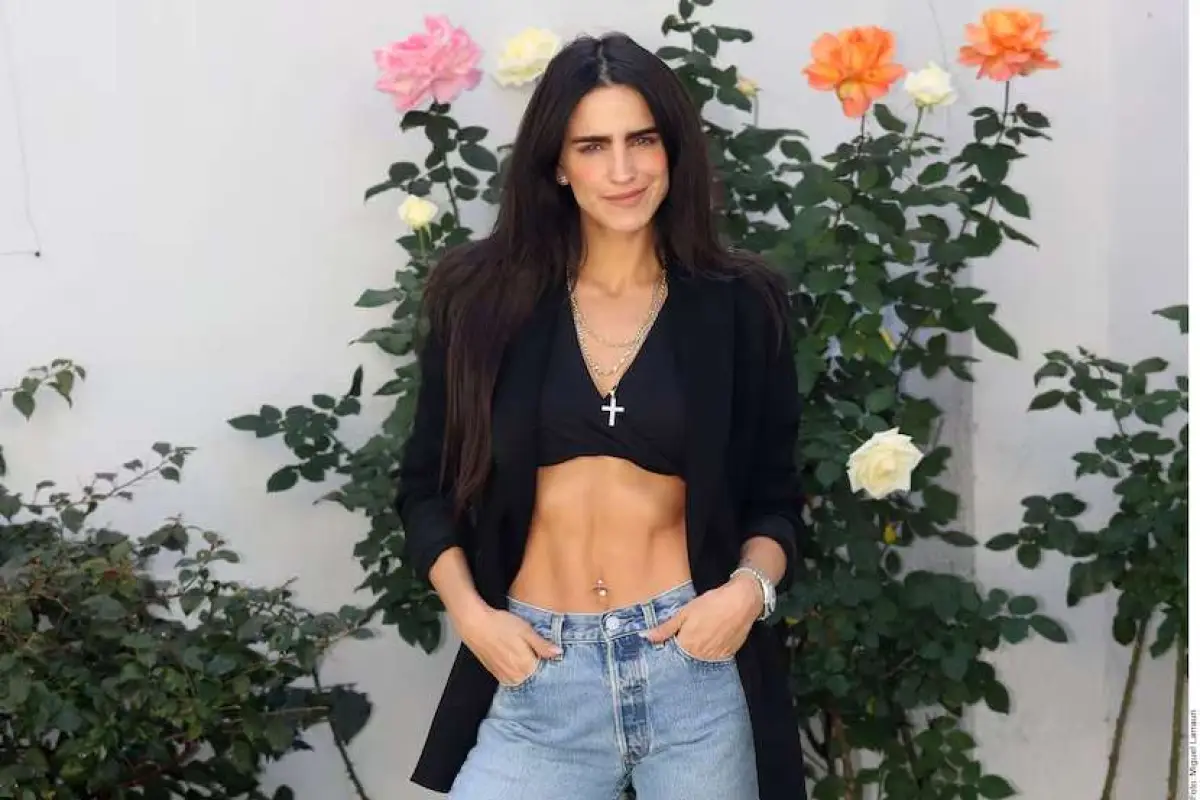 Bárbara de Regil, Facebook