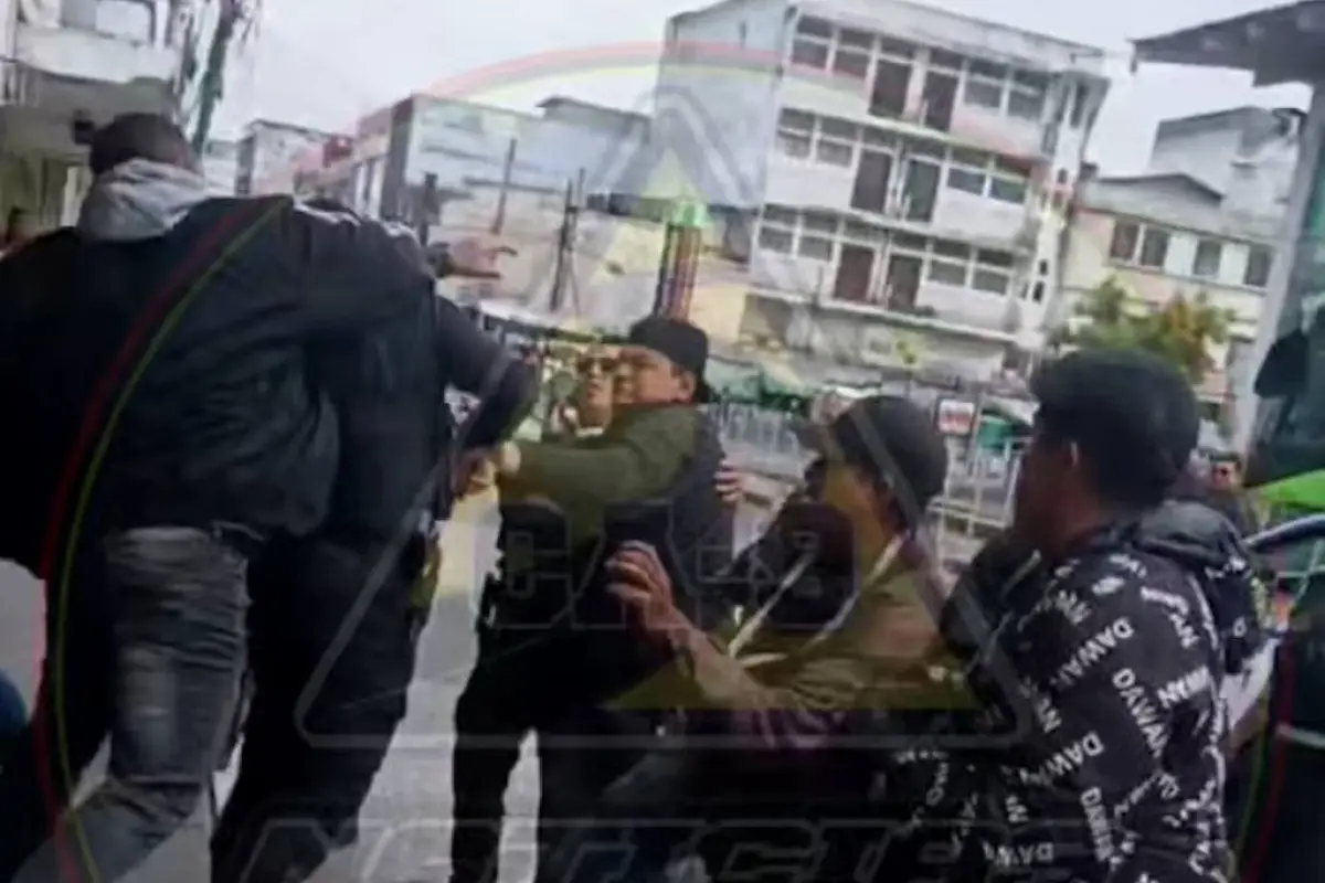 Mototaxistas en la zona 1., Captura de pantalla video Facebook.