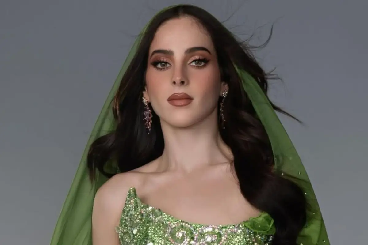 Fátima Bosch, Facebook