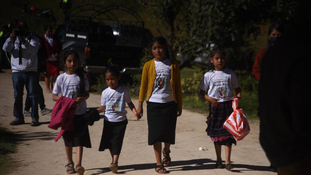 Sepelio de María Ríos, migrante guatemalteca fallecida en EE. UU. | Omar Solís/EU