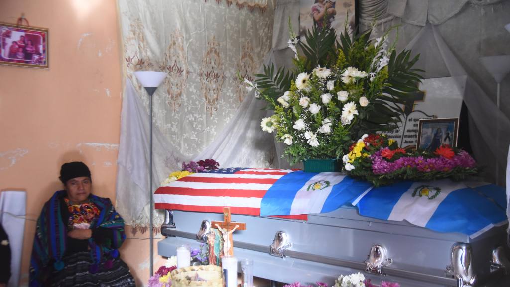 Sepelio de María Ríos, migrante guatemalteca fallecida en EE. UU. | Omar Solís/EU