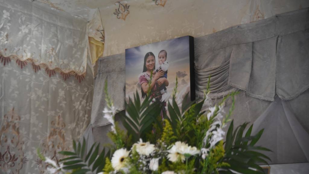 Sepelio de María Ríos, migrante guatemalteca fallecida en EE. UU. | Omar Solís/EU