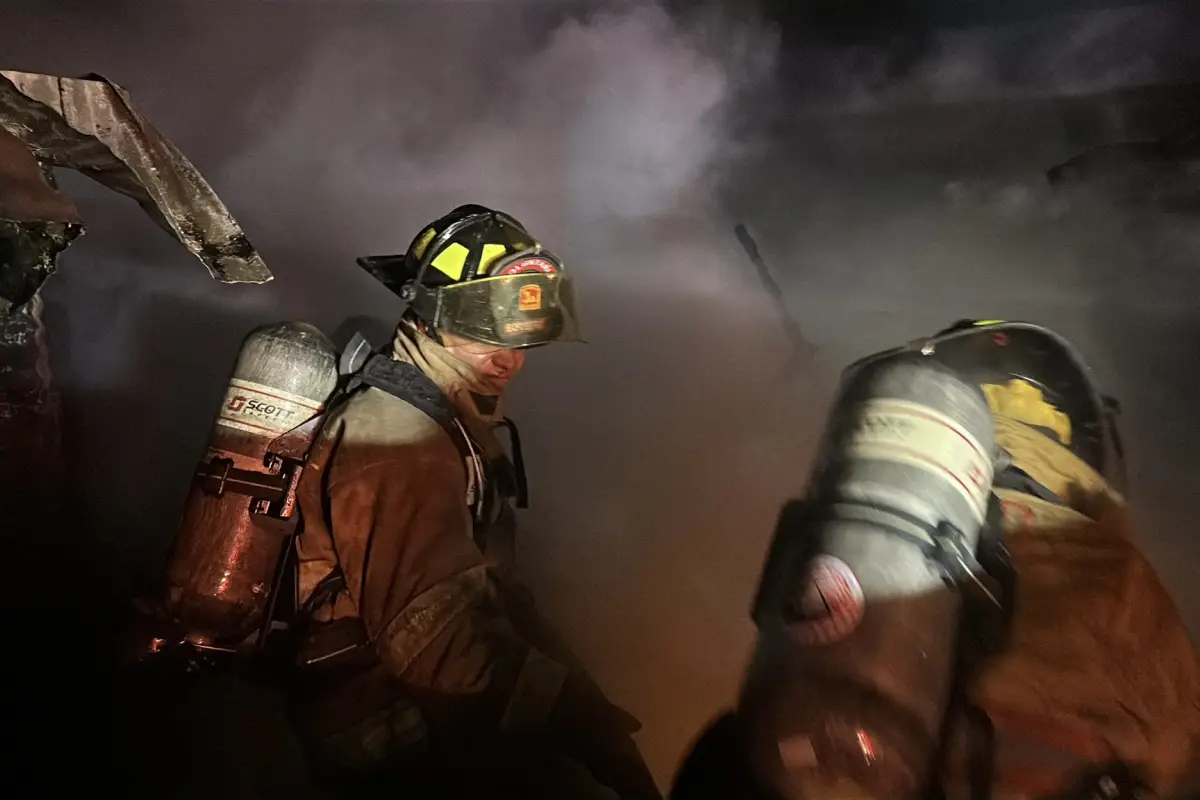 Los apagafuegos acudieron al sector afectado durante la madrugada de este sábado 22 de noviembre., Bomberos Voluntarios.