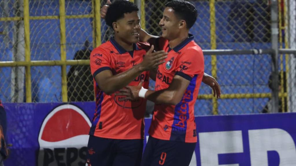 Partido entre Municipal vs. Antigua - Jornada 21 Apertura 2025 | Alex Meoño