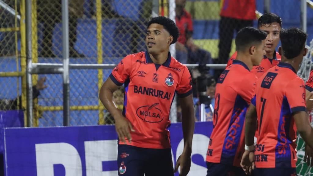 Partido entre Municipal vs. Antigua - Jornada 21 Apertura 2025 | Alex Meoño