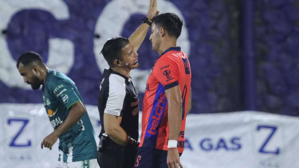 Partido entre Municipal vs. Antigua - Jornada 21 Apertura 2025 | Alex Meoño