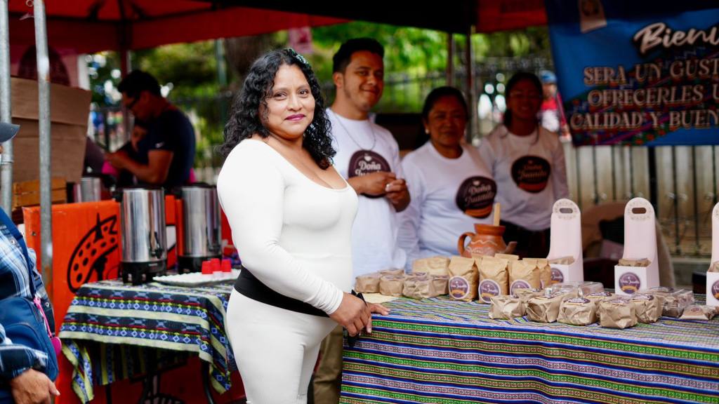 Vecinos de Mixco celebran su primer Festival del Chocolate | Municipalidad de Mixco