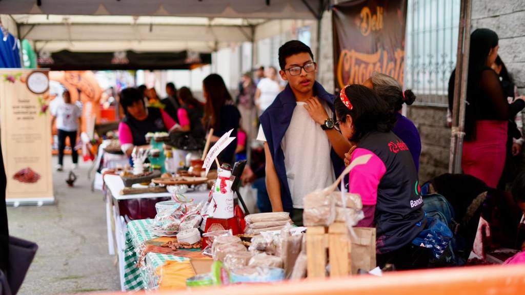 Vecinos de Mixco celebran su primer Festival del Chocolate | Municipalidad de Mixco