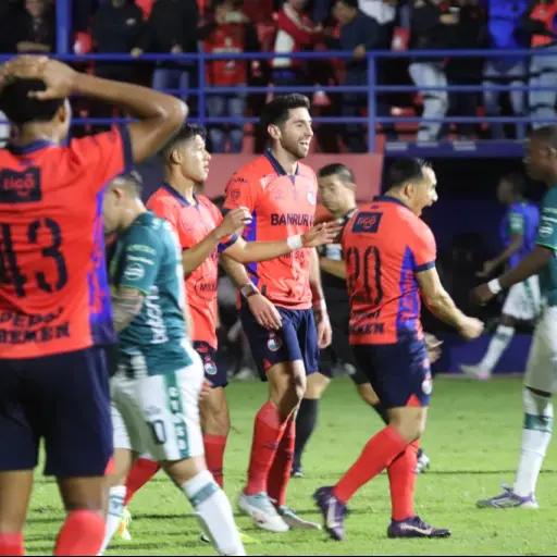 Celebración de César Archila ante Antigua GFC - Alex Meoño