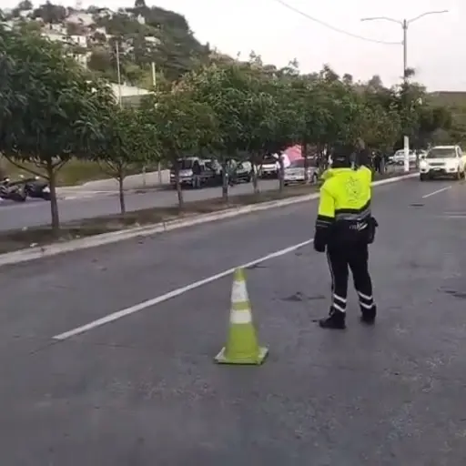 Desde muy temprano, las autoridades habilitaron este reversible en el bulevar Reformadores. ,Captura de pantalla. 