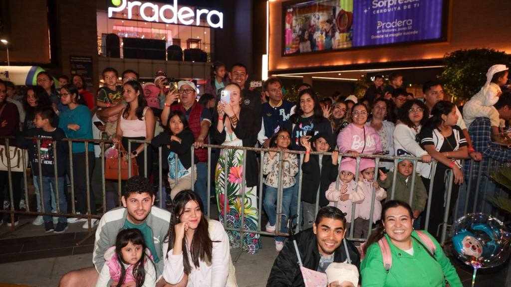 El desfile navideño de la Municipalidad de Guatemala recorrió varias calles el lunes 17 de noviembre. | Municipalidad de Guatemala