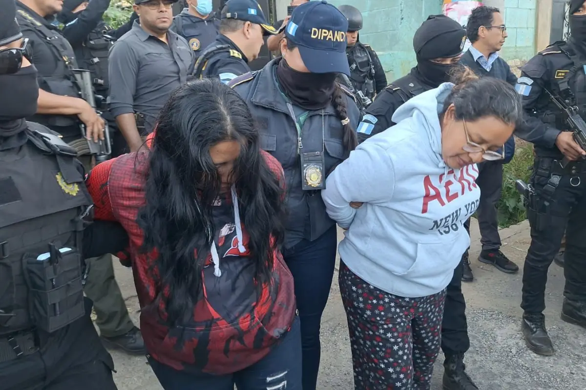 Magda Elizabeth Camey Cordero y Violeta Marilú Sinay Calderón., Foto PNC