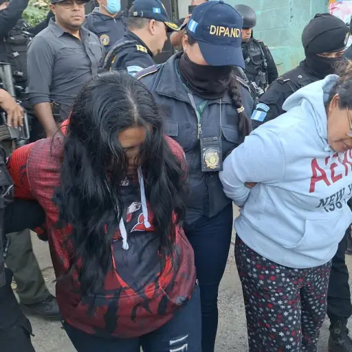 Magda Elizabeth Camey Cordero y Violeta Marilú Sinay Calderón. ,Foto PNC