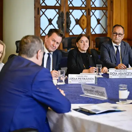  El presidente Bernardo Arévalo recibió a la Misión de Observación de la Unión Europea. ,Foto SCSP