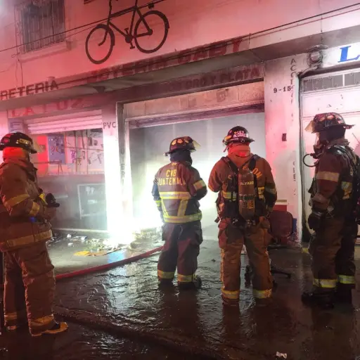 . ,Bomberos Voluntarios
