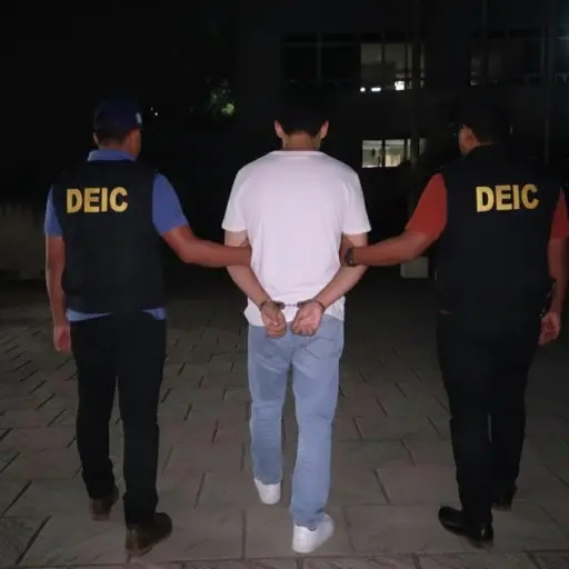 Detienen a conductor que trasladaba marihuana en vehículo en Quetzaltenango. ,PNC