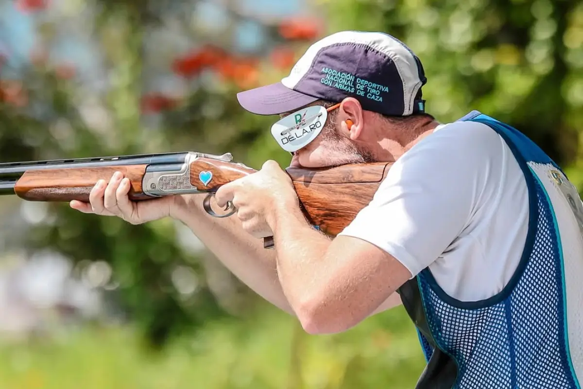 Jean Pierre Brol, en la Copa del Mundo de tiro en Doha, Catar.-instagram @coguatemalteco