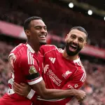 Arne Slot deja fuera a Salah y desata una tormenta en el Liverpoolt