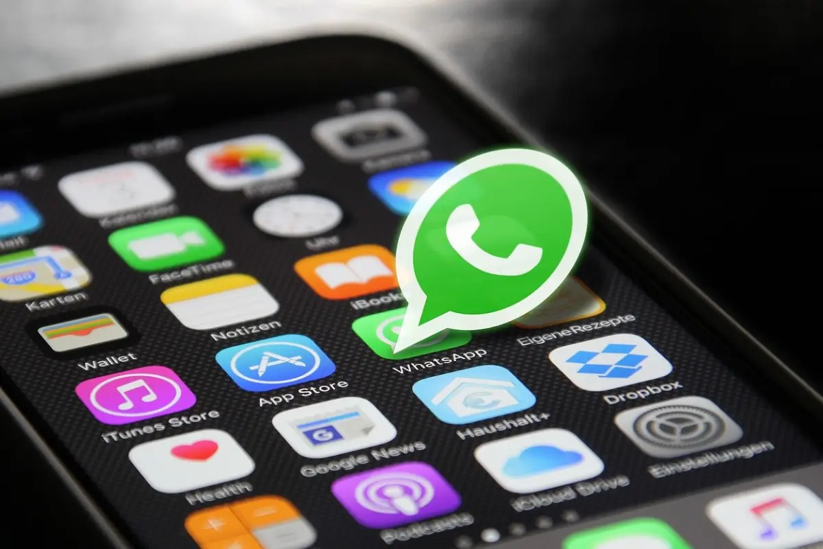 Celulares que dejarán de ser compatibles con WhatsApp en 2026., Pixabay