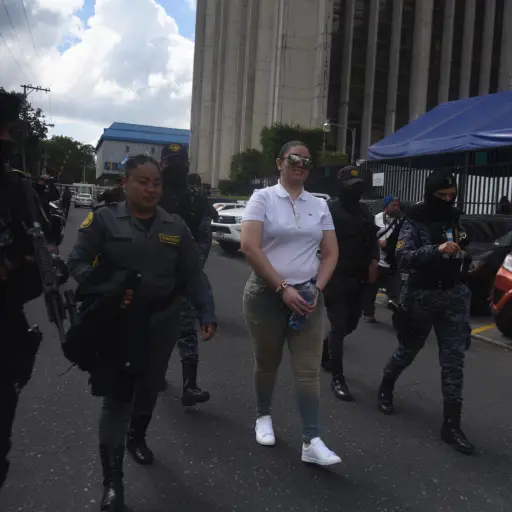 María Fernanda Bonilla, implicada en el crimen contra Melisa Palacios, a su ingreso a Tribunales. ,Omar Solís/Emisoras Unidas