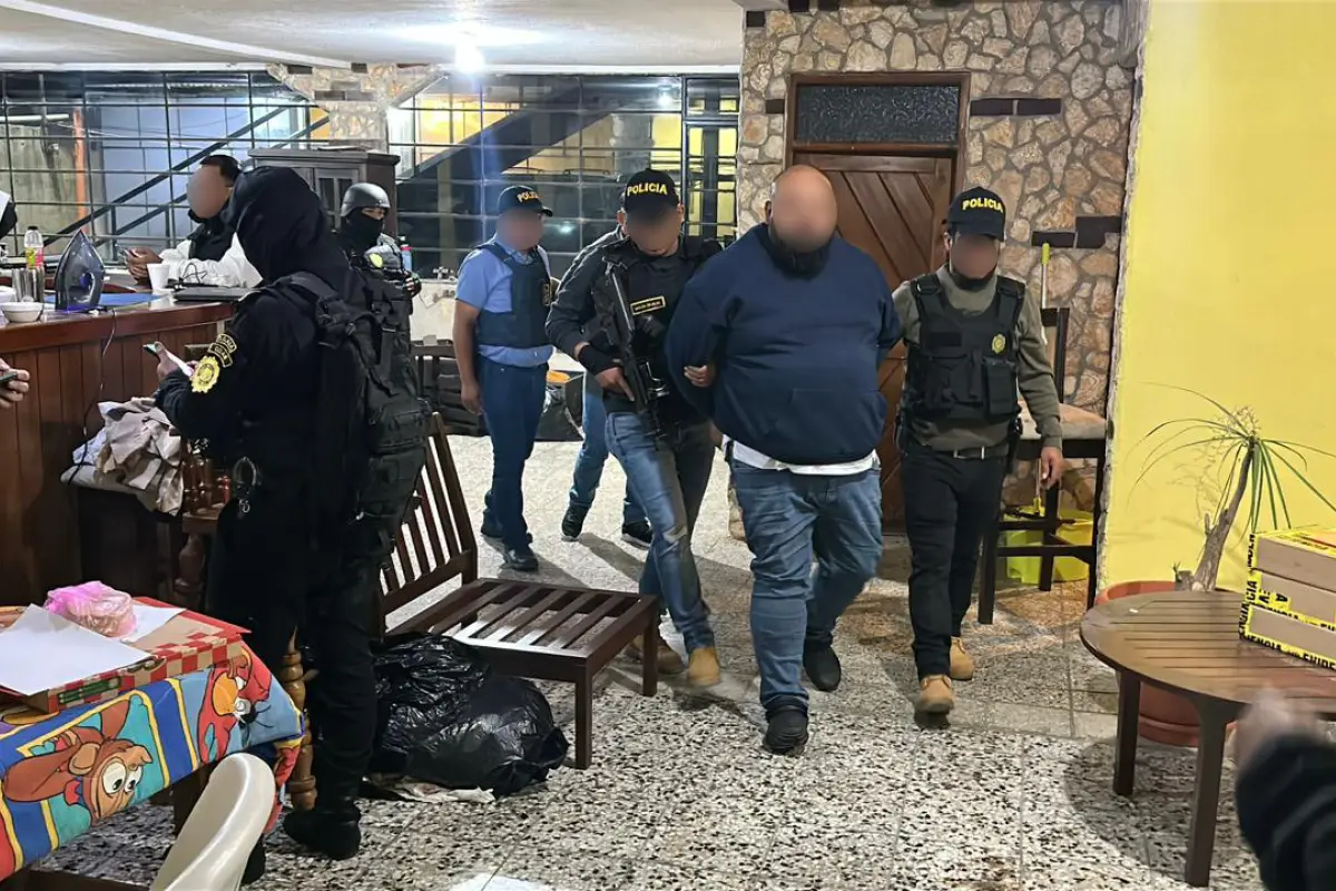 Cuatro personas fueron detenidas en el marco del operativo en Santa Elena Barillas, Villa Canales., PNC