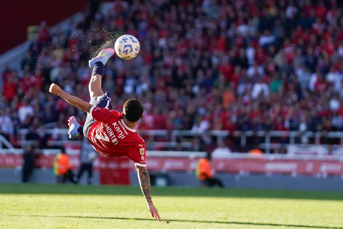 El argentino Santiago Montiel ganador del Premio Puskas 2025 - StudioFutbol