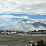 Buscan controlar incendio forestal en zona 12t