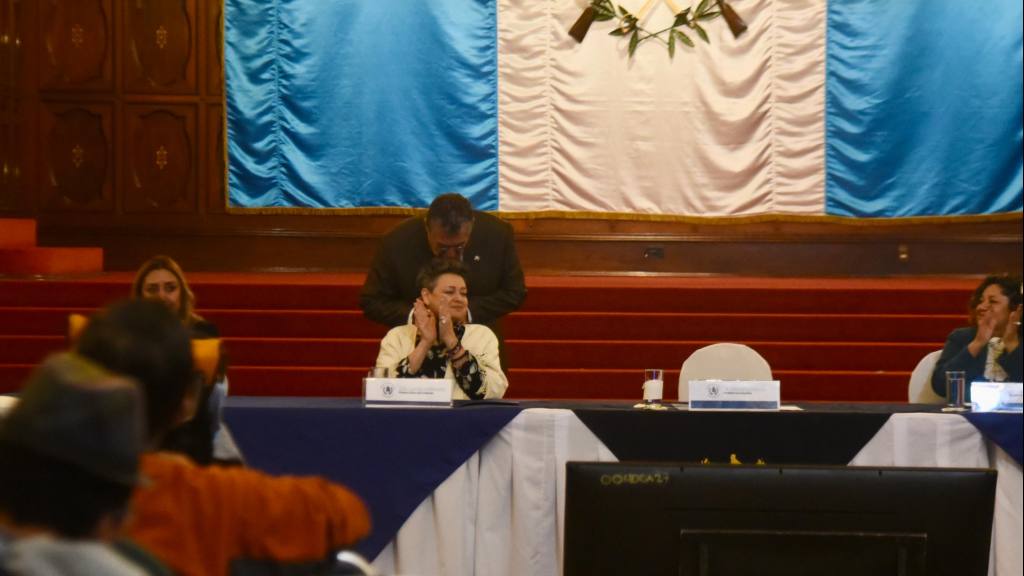 Sosep entrega prótesis, órtesis y aparatos auditivos a guatemaltecos | Omar Solís/EU