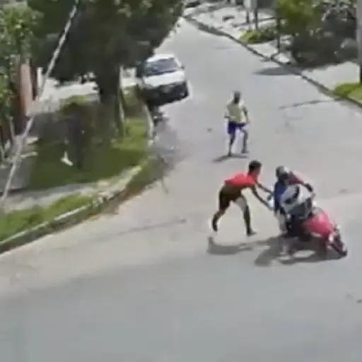 Motoladrones captados en video.  ,Capturan de pantalla video de X.