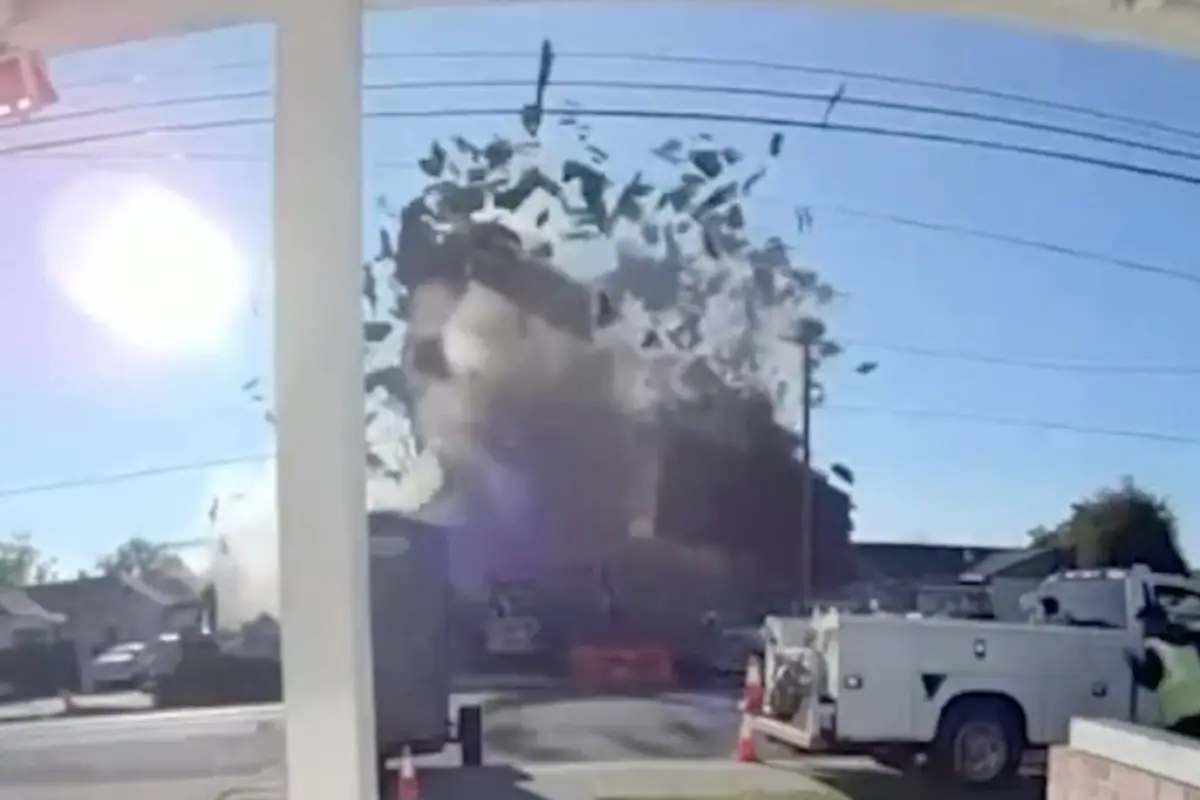 Explosión por fuga de gas. , Capturan de pantalla video de X.