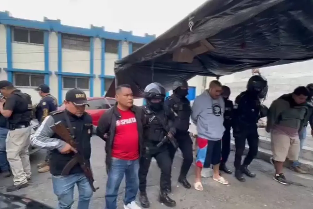 Presuntos integrantes de la estructura criminal "Los taxistas del viejo"., PNC