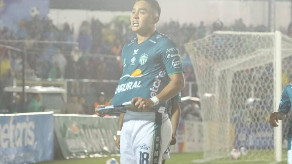 Celebración de Antigua GFC ante Aurora | Alex Meoño