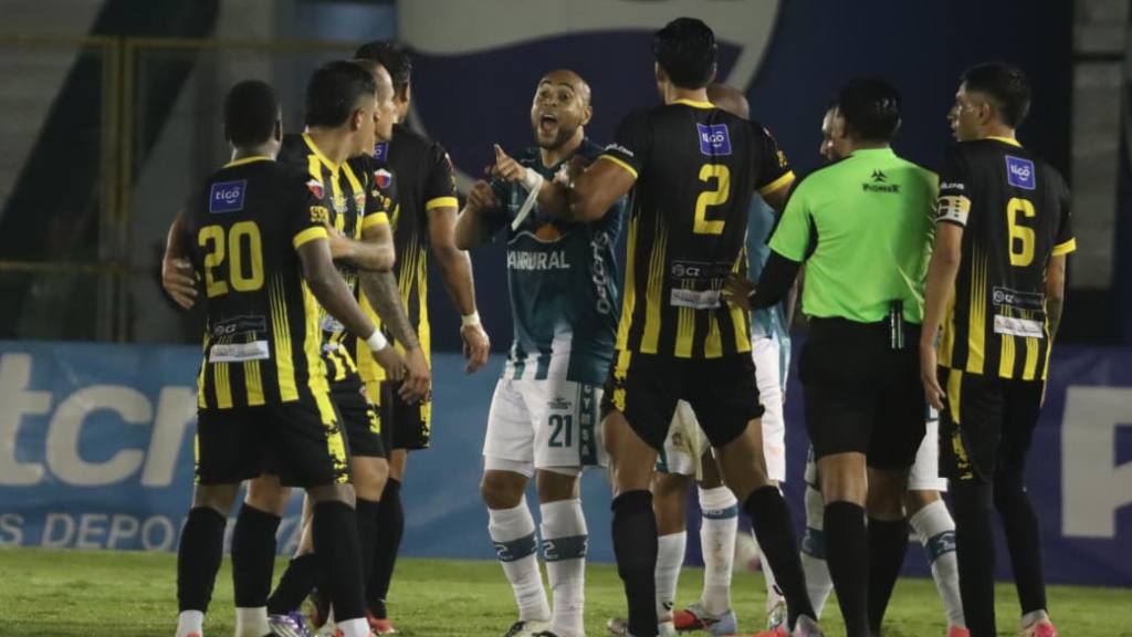 Antigua vs. Aurora - Semifinal de vuelta del Apertura 2025 | Alex Meoño