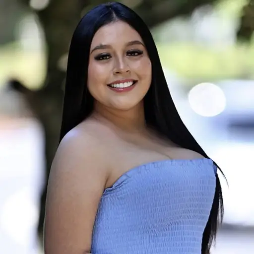 Elizabeth González ,Elizabeth González