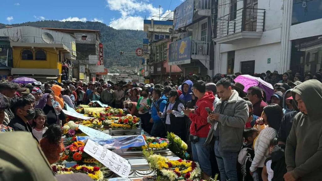 Rinden homenaje a pobladores fallecidos en Nahualá, Sololá | Alberto Chaclán