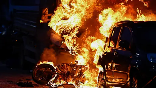 Batalla campal entre ultras del Inter y Génova deja tres policías heridos