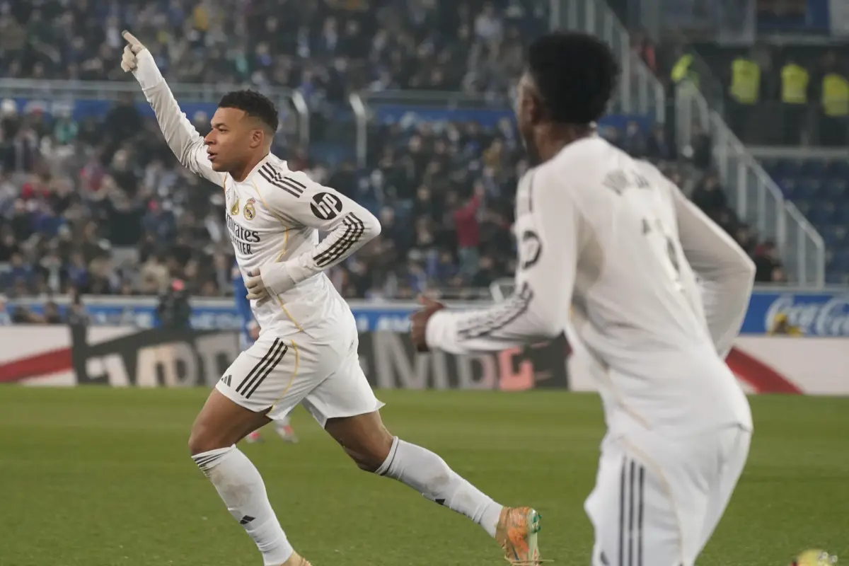 Celebración de Kylian Mbappé ante el Alavés - EFE