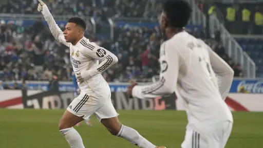 Real Madrid logra un triunfo que sostiene a Xabi Alonso