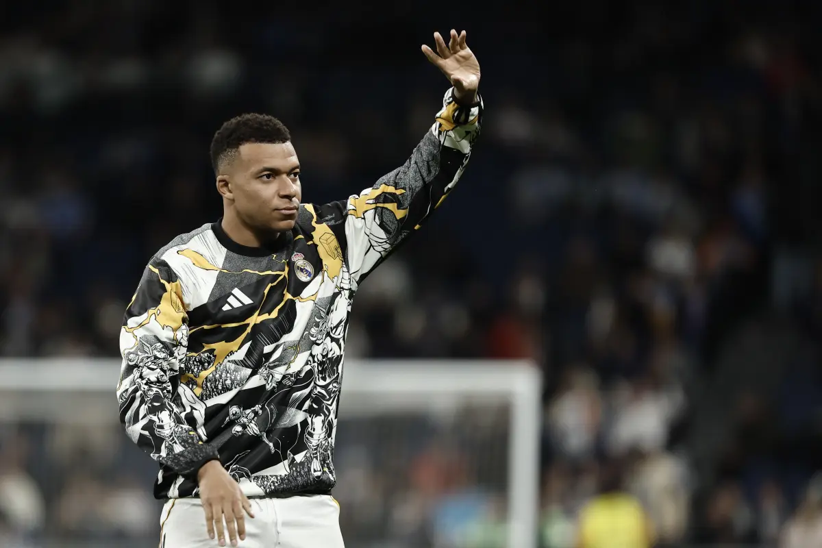 Kylian Mbappé es duda para el duelo ante Alavés