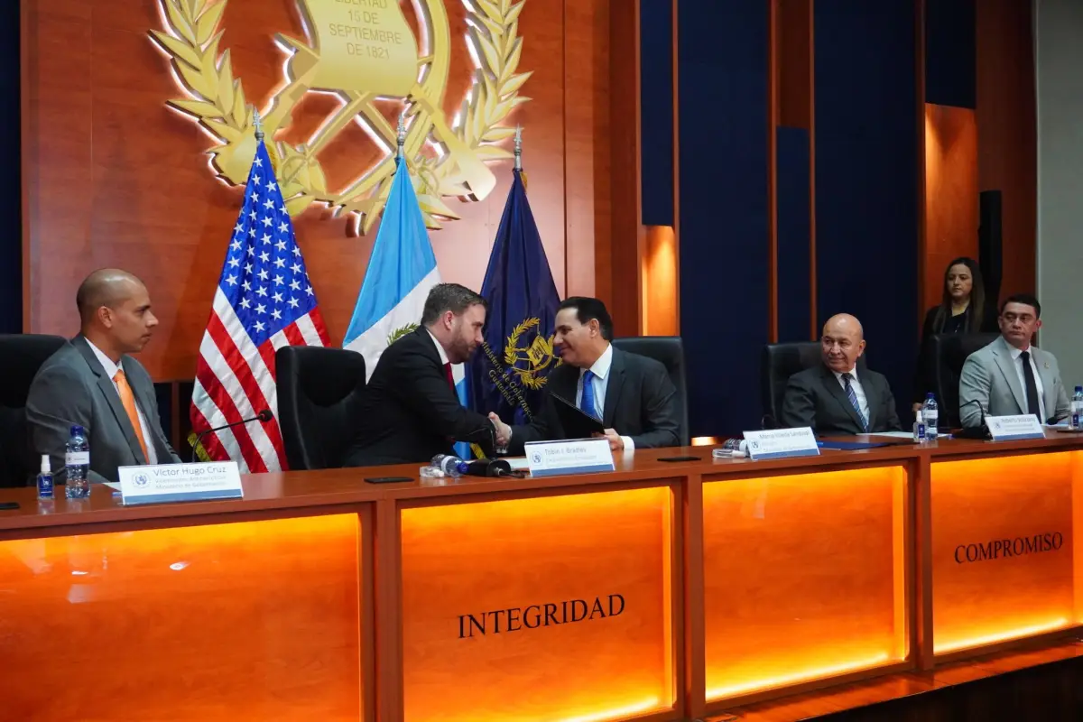 Guatemala y Estados Unidos suscriben convenio para intercambio de información sobre prisiones., Ministerio de Gobernación