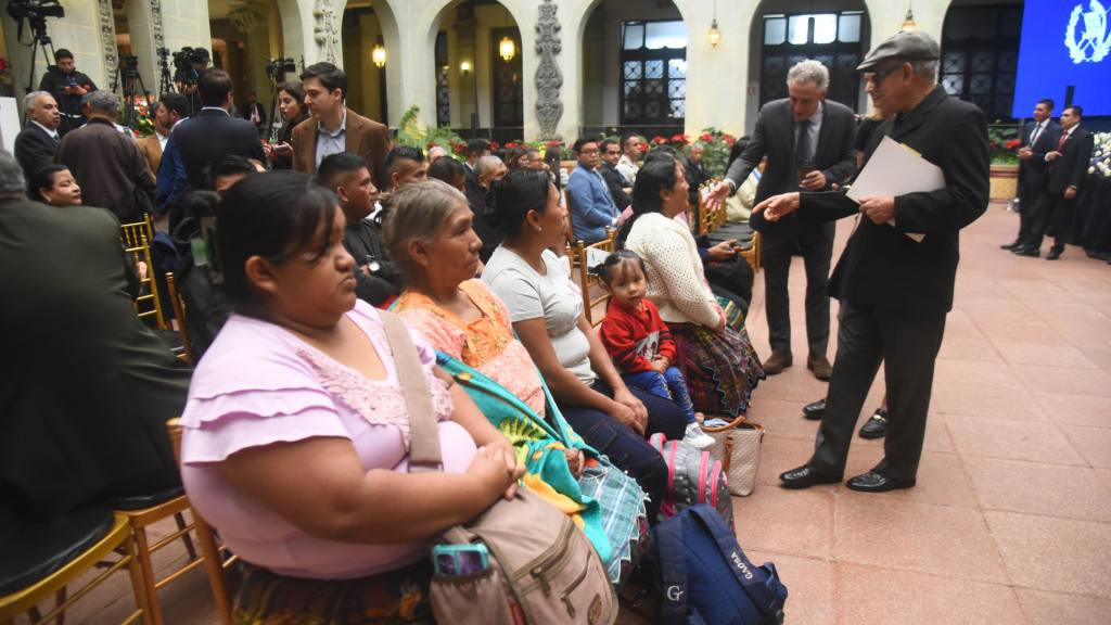 Guatemala pide perdón por la desaparición forzada de cuatro defensores de DD.HH | Omar Solís/EU