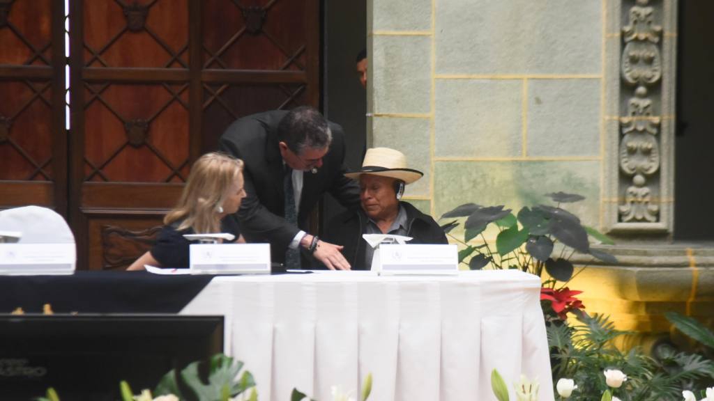 Guatemala pide perdón por la desaparición forzada de cuatro defensores de DD.HH | Omar Solís/EU