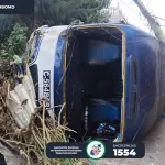 El bus que trasladaba a un grupo de turistas volcó en Magadalena Milpas Altas. ,Bomberos Municipales Departamentales