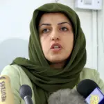 La premio Nobel iraní Narges Momadi, detenida de forma violentat