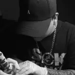 ¿Quién era Hyuston, el tatuador asesinado en su estudio en San Cristóbal?t