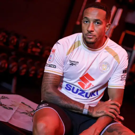 Nathaniel Méndez-Laing, jugador del MK Dons y seleccionado guatemalteco - MK Dons