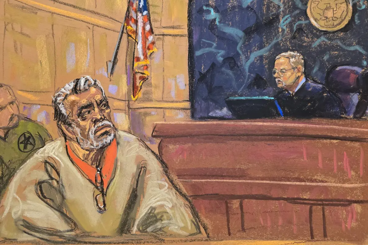 Fotografía de archivo de un dibujo realizado por la artista Jane Rosenberg del juez Brian Cogan (d) frente al narcotraficante mexicano Ismael 'el Mayo' Zambada durante un juicio realizado en el Tribunal Federal de Brooklyn, en Nueva York (Estados Unido,  EFE/ Jane Rosenberg

