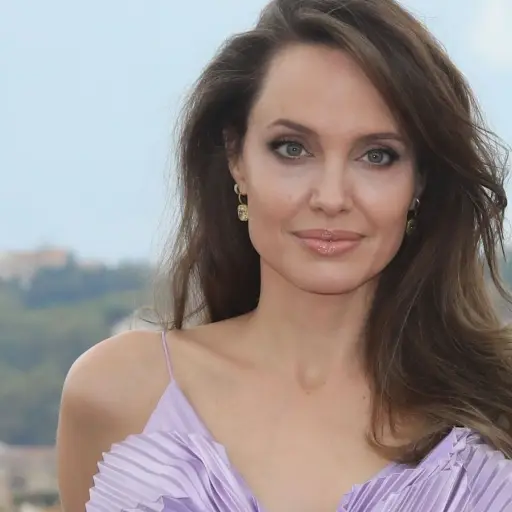 Angelina Jolie ,Instagram